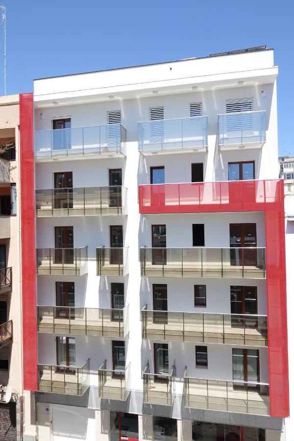 Central Modern Studio Bari Apartment Luaran gambar