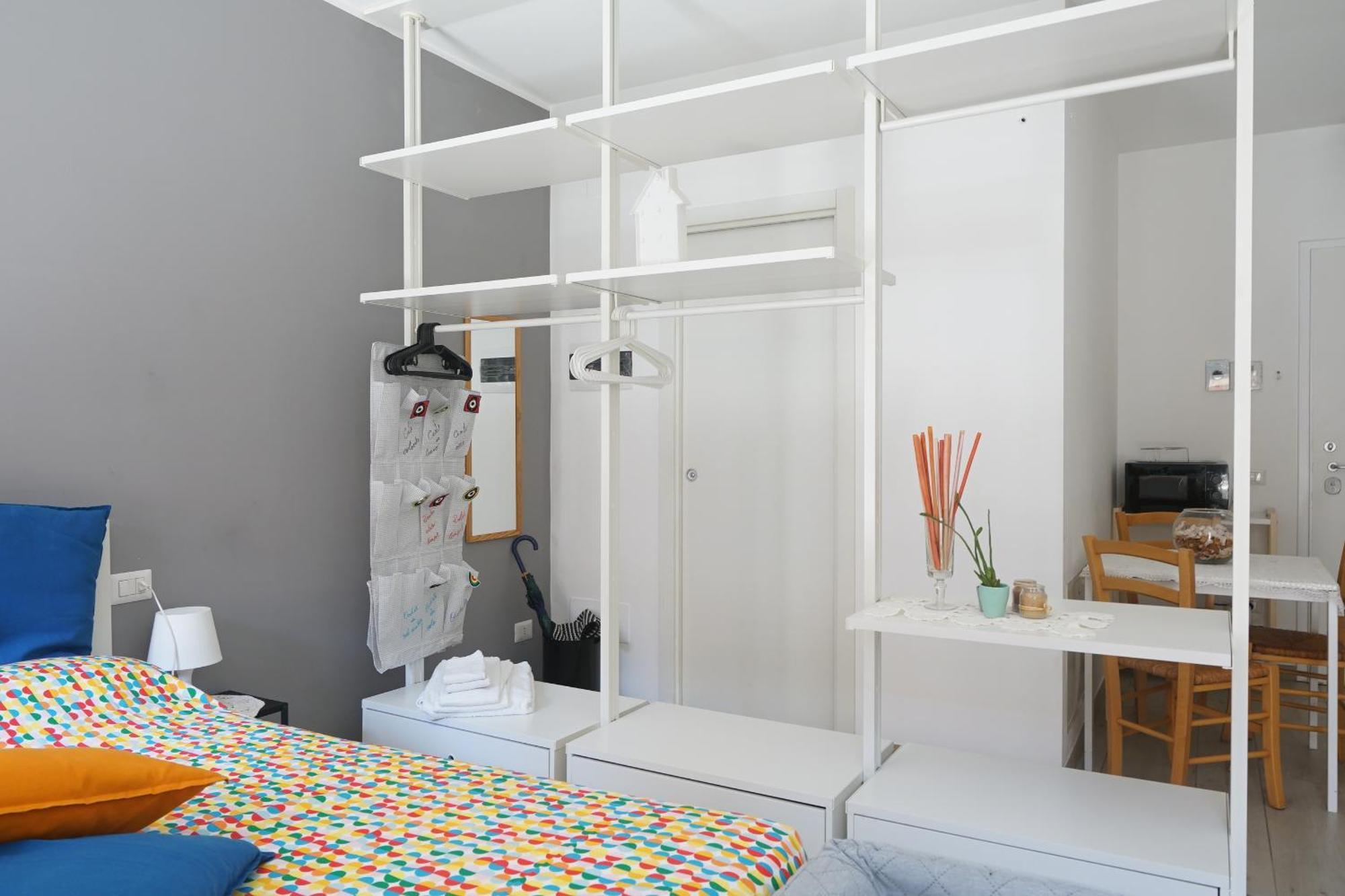 Central Modern Studio Bari Apartment Luaran gambar