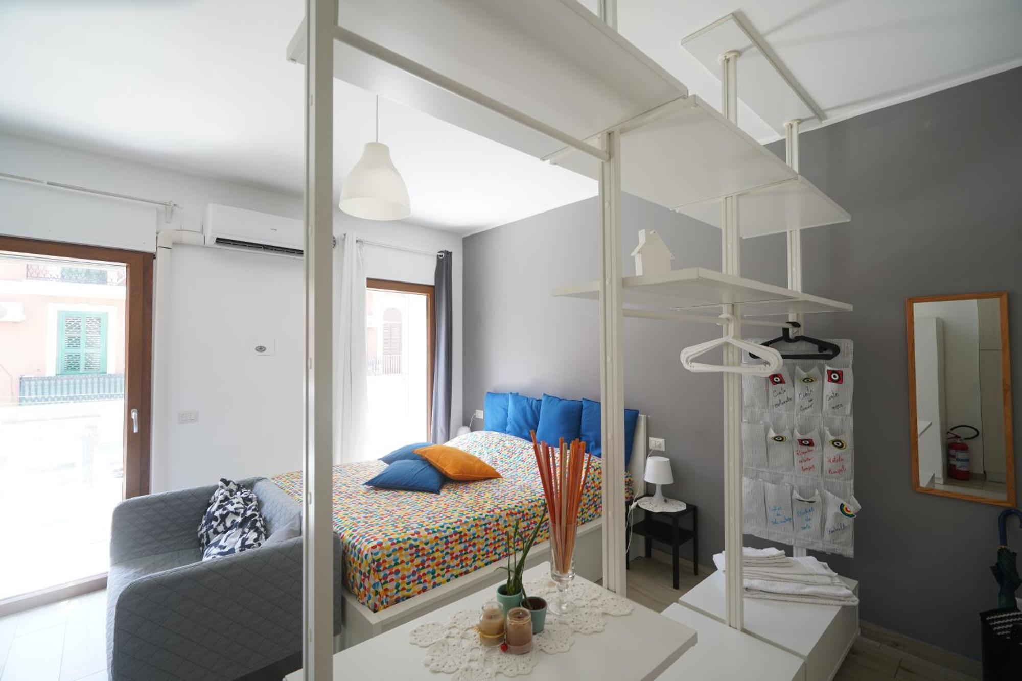 Central Modern Studio Bari Apartment Luaran gambar